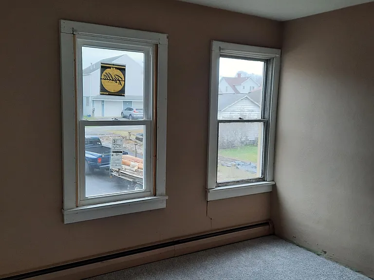 312 W Dubois Ave — Photo 5