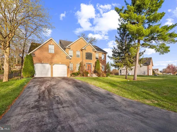 10818 Anderson Dr, Williamsport, MD 21795