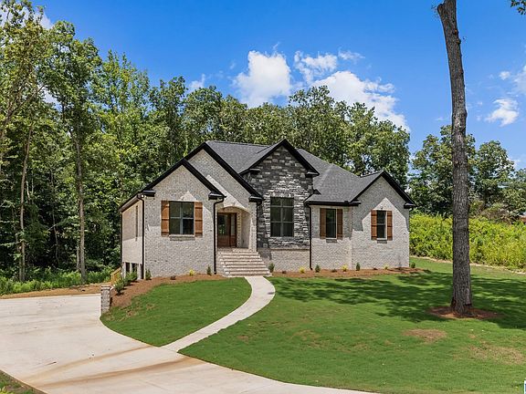 4th image of 40 Highland View Dr