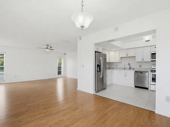 22229 SW 65th Terrace, Boca Raton, FL 33428