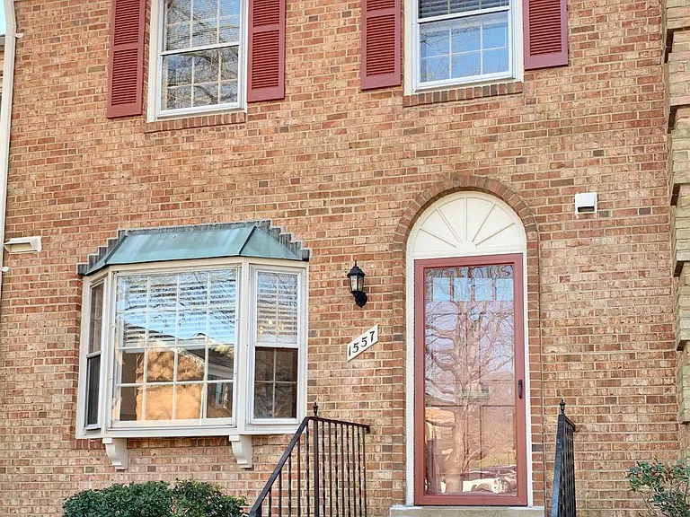1557 Dunterry Pl — Photo 1