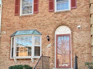 1557 Dunterry Pl, Mc Lean, VA 22101