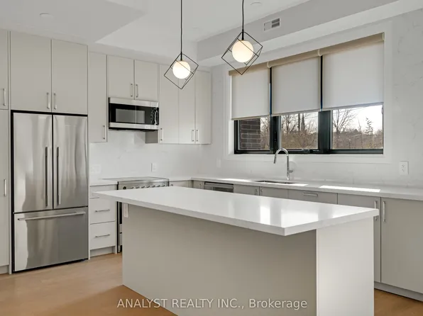 59 Charles St, Newmarket, ON