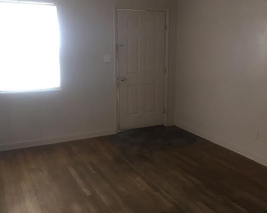 2nd image of 375 Wayne Dr