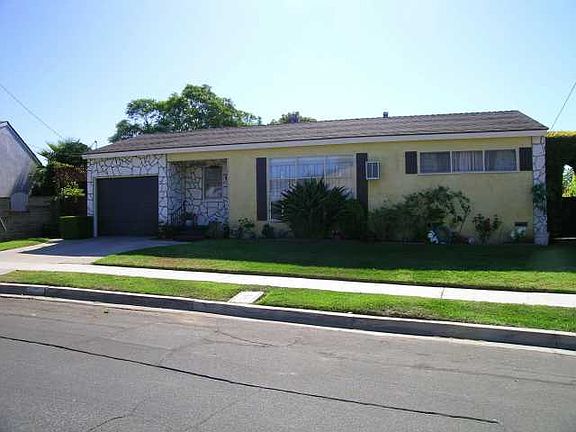 5th image of 4817 Huron Ave