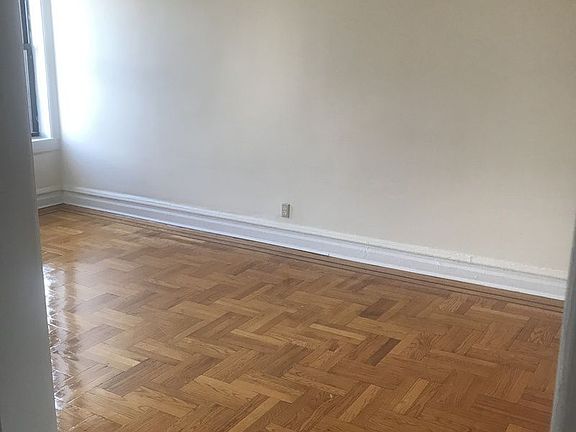 2nd image of 135 Clarkson Ave APT F2