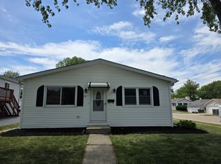 70 N Idlewild Ave, Mundelein, IL 60060