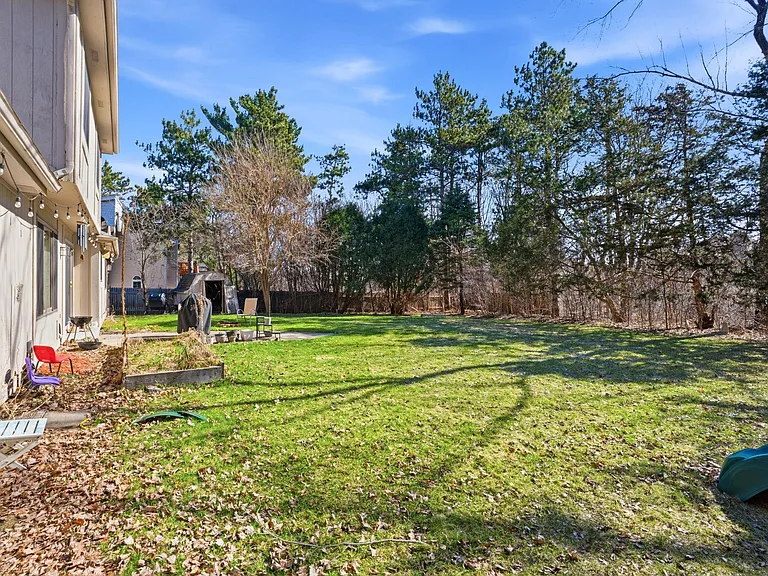 10427 Brown Farm Cir — Photo 5