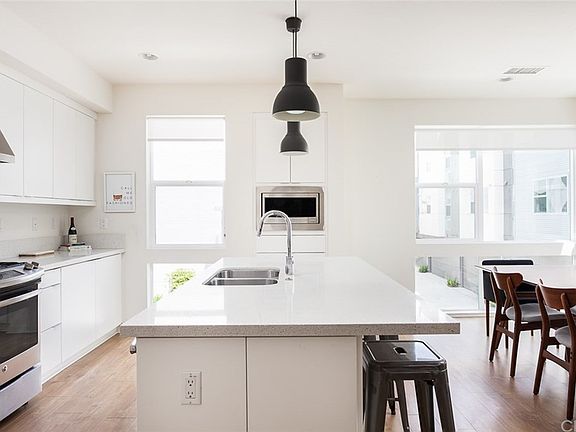 4th image of 139 Tribeca Way