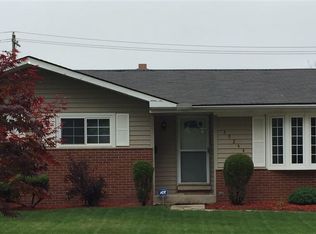 30244 Cherry Ave, Romulus, MI 48174