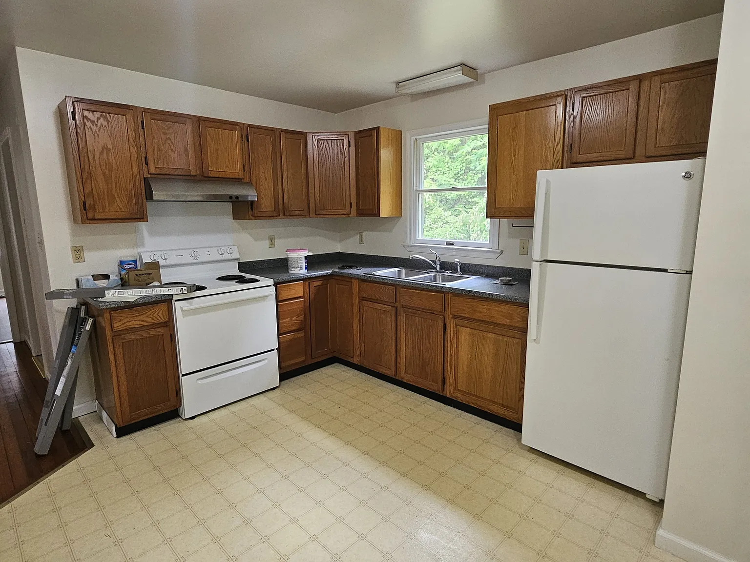 26534 Royal Oak Road - 1 — Photo 2
