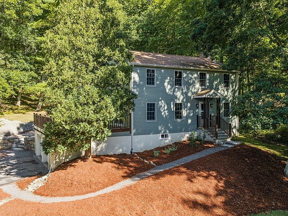 3rd image of 58 Gates Ln