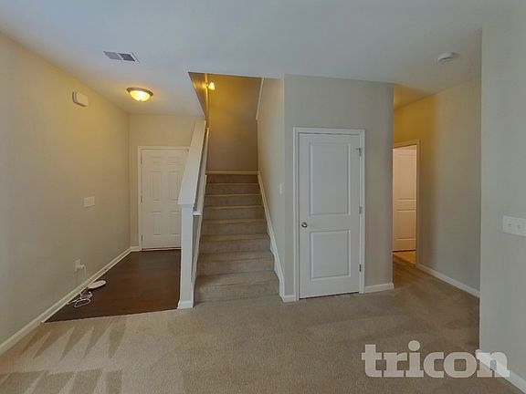 2nd image of 4014 Sitka Dr