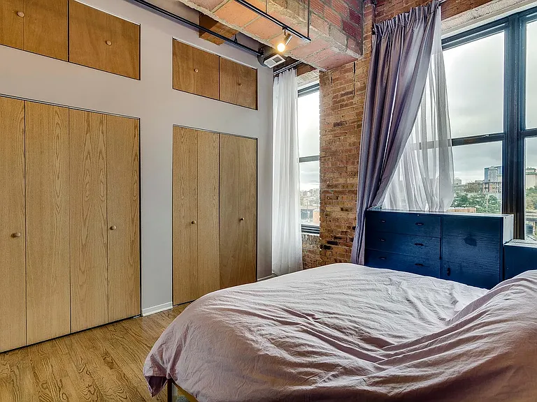 2310 S Canal St #301 — Photo 11