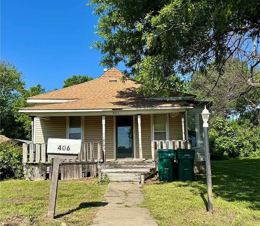 1st image of 406 S Joplin St