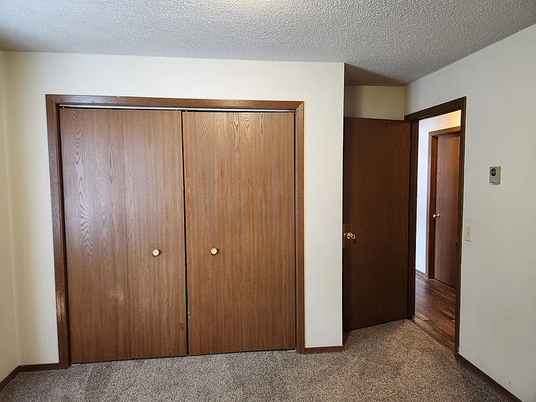 2519 Sessions St — Photo 9