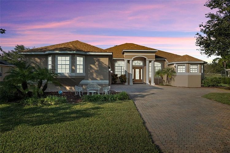 1st image of 23413 Valderama Ln