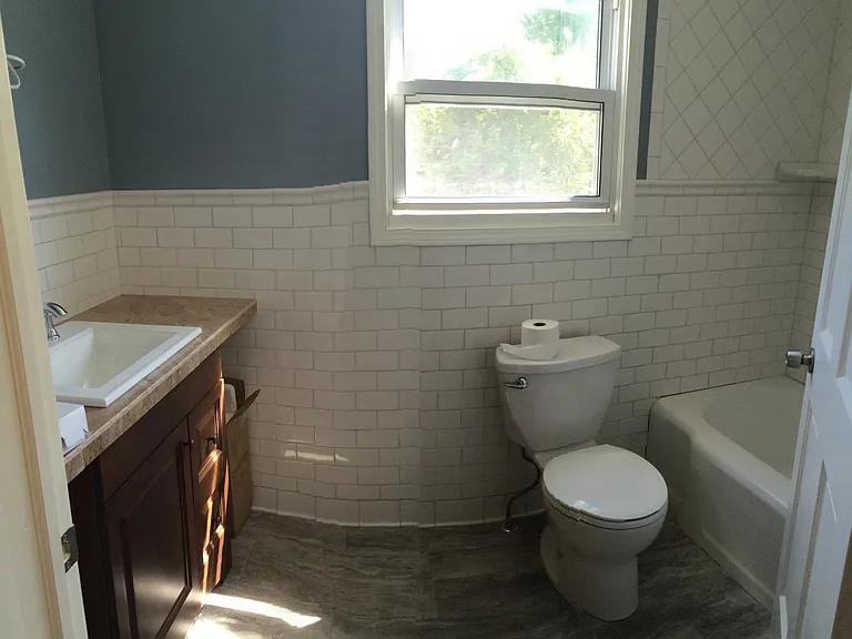 Hamline Ave S — Photo 6