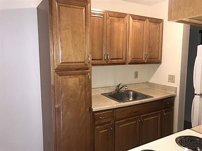 1st image of 1310 Park St #10624059