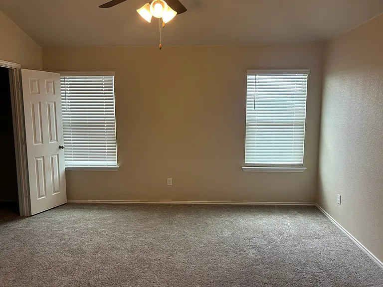 137 Bainbridge Rd — Photo 26