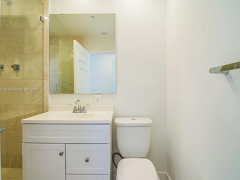 3500 Island Blvd #DPH01 — Photo 42