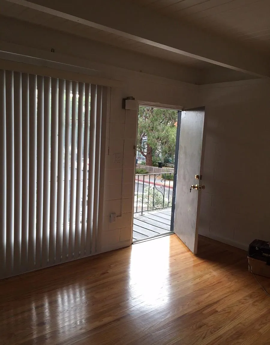 1 bed, 350 sqft, $2,450 — Photo 3