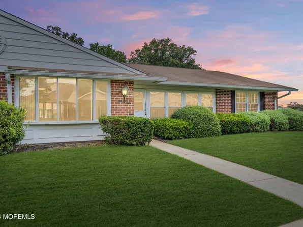 1057D Argyll Circle #D, Lakewood, NJ 08701