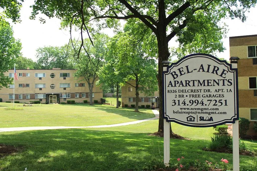 Bel Aire Apartments — Photo 2