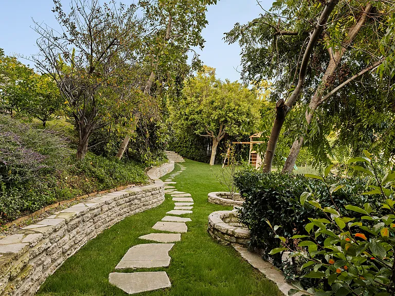 475 Paseo Miramar — Photo 24
