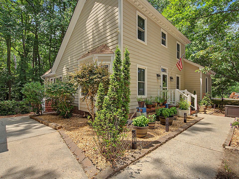 1st image of 500 Pinewood Dr