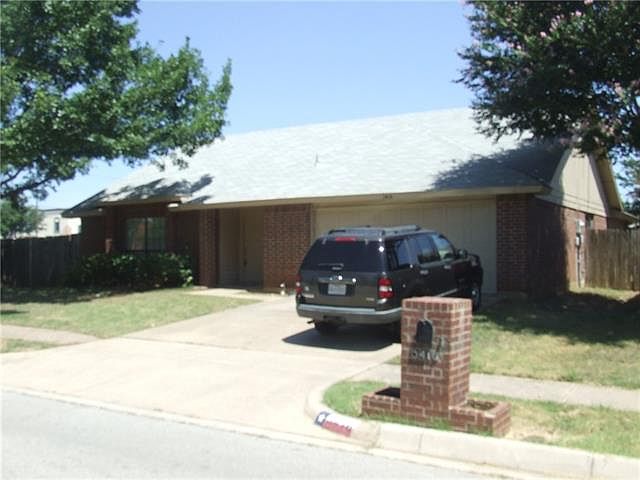 1st image of 3416 Clovermeadow Dr