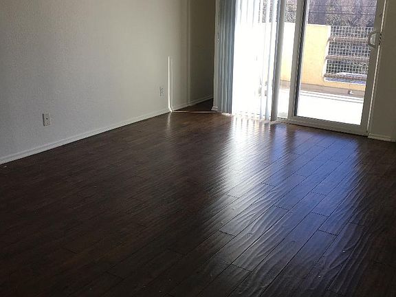 5th image of 6645 Woodman Ave APT 213