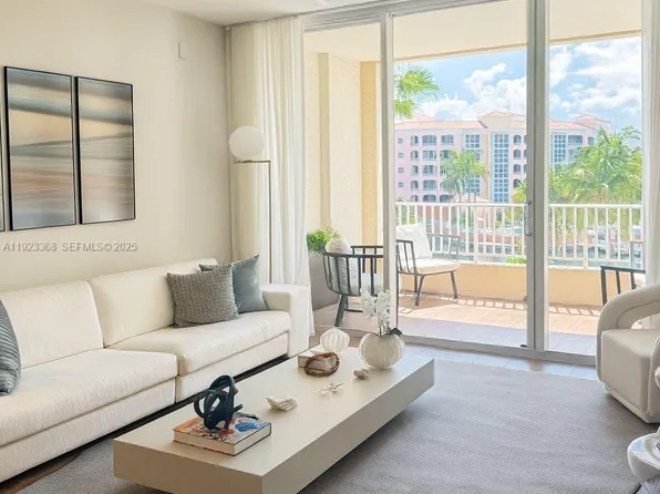 711 Crandon Blvd APT 401, Key Biscayne, FL 33149