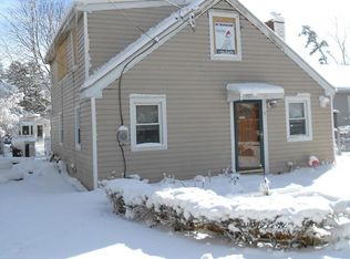 3 Wisteria Ln, Wareham, MA 02571