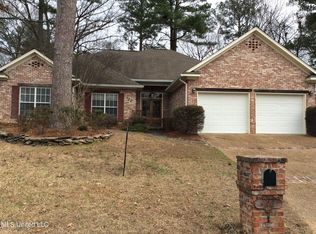 406 Idlewoods Ln, Ridgeland, MS 39157