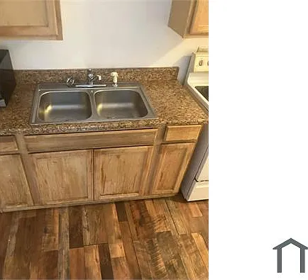2241 Emerson Ave — Photo 3
