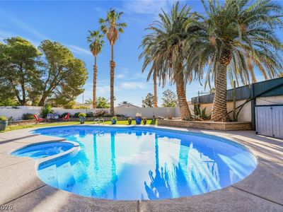 3598 Malafia Cir, Las Vegas, NV, 89103