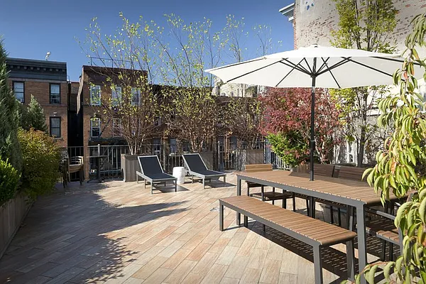 Sold by Stribling | media 12