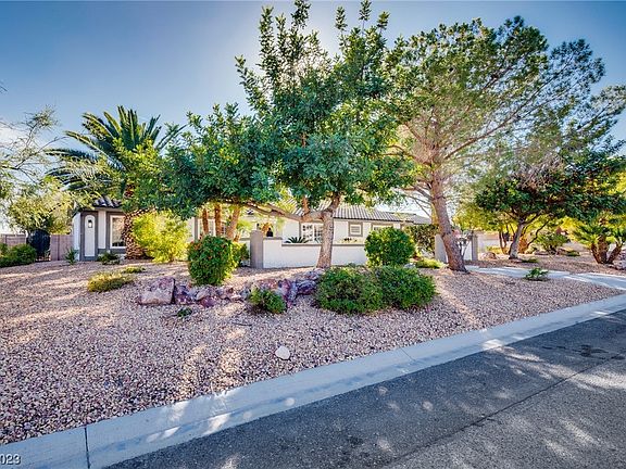 3rd image of 3075 S Pioneer Way