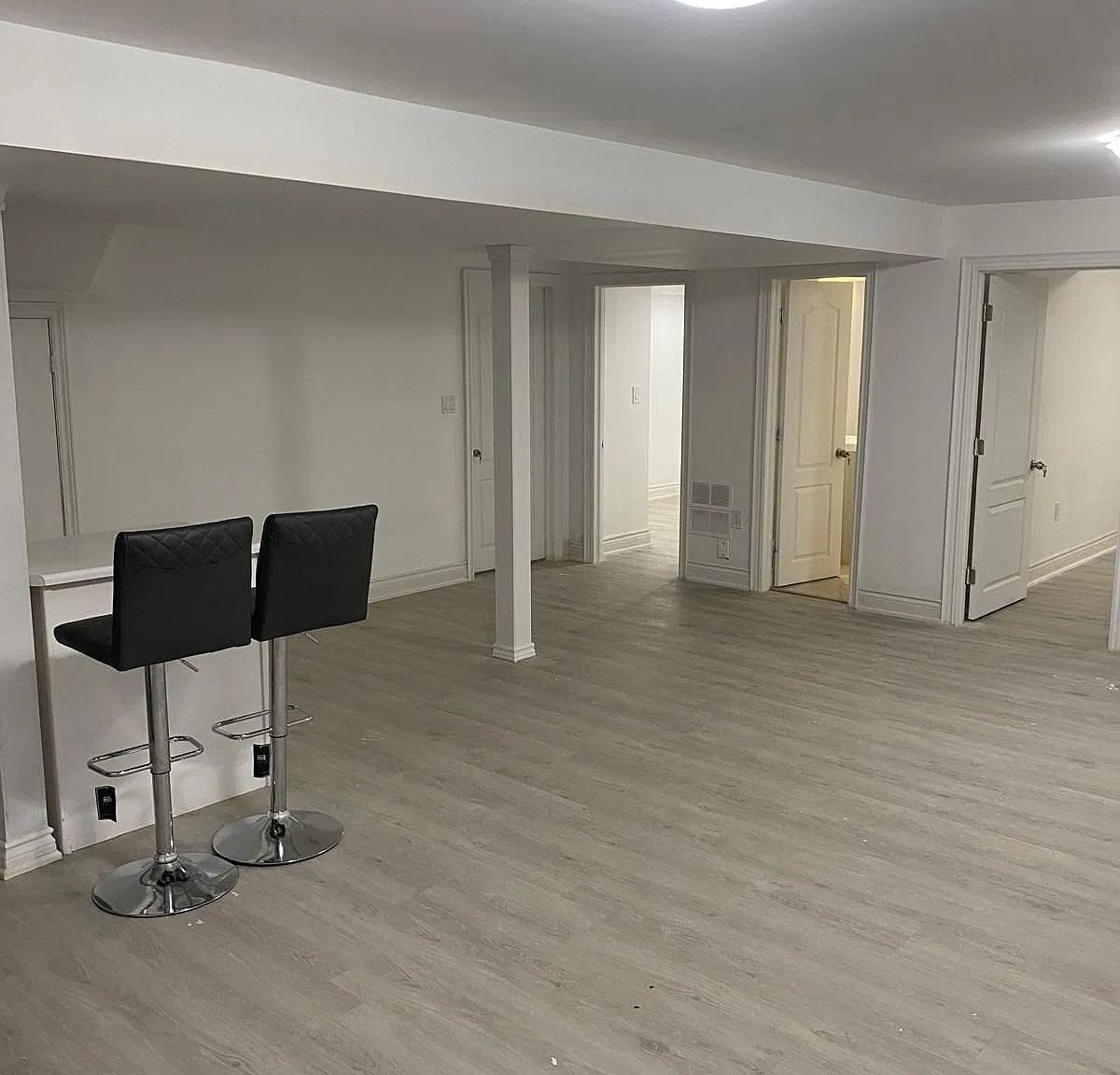 3 bed, $2,200 — Photo 1