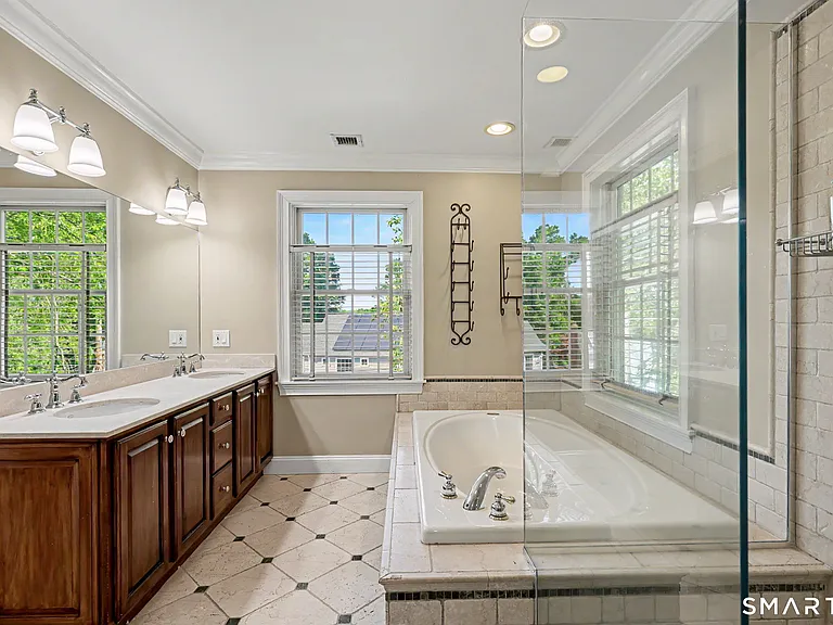 4 Sickle Bar Ln — Photo 22