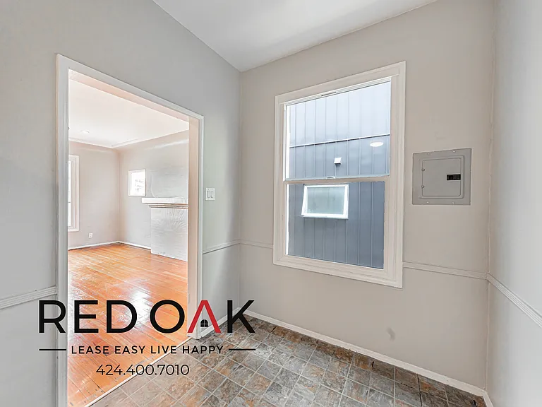 366 N Hayworth Ave #204 — Photo 12
