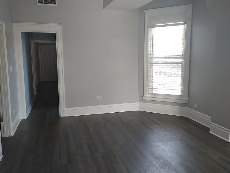 209 S Albany Ave #1 — Photo 8