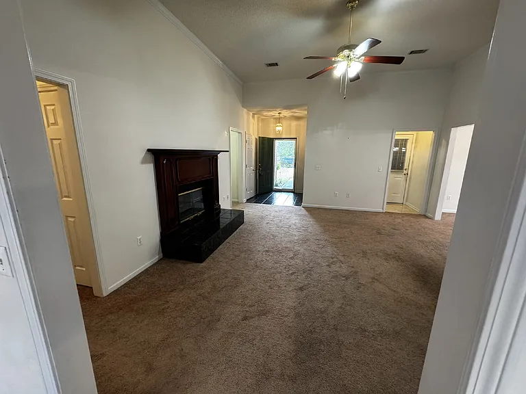 801 Hopeton Ct — Photo 10