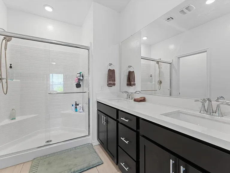 237 Callen Falls Ave #2011 — Photo 19