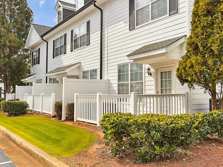 Sundance Creek Townhomes — Photo 23