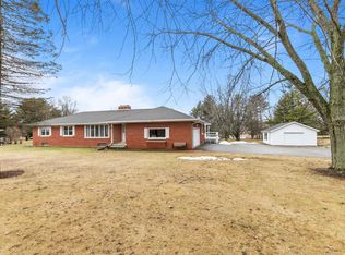 E6541 Progress Rd, Manawa, WI 54949