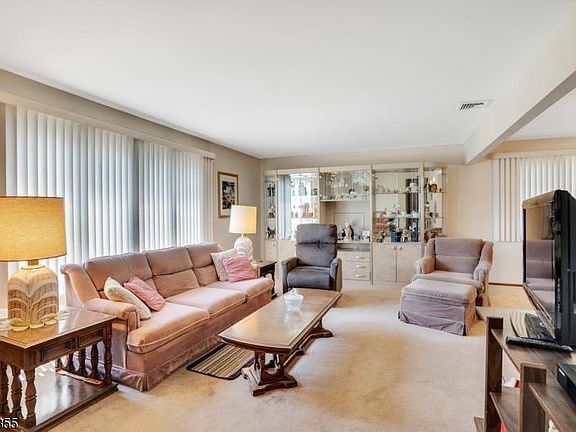 2nd image of 5 Rosario Ct