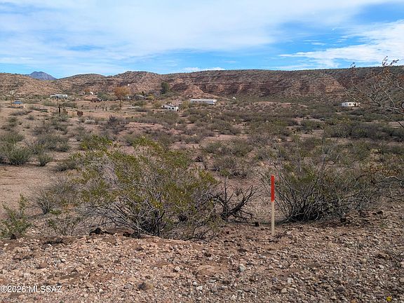 4th image of La Canada Rd