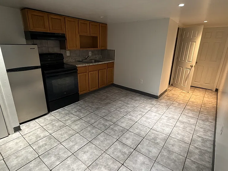 2903 N Hancock St #B — Photo 2